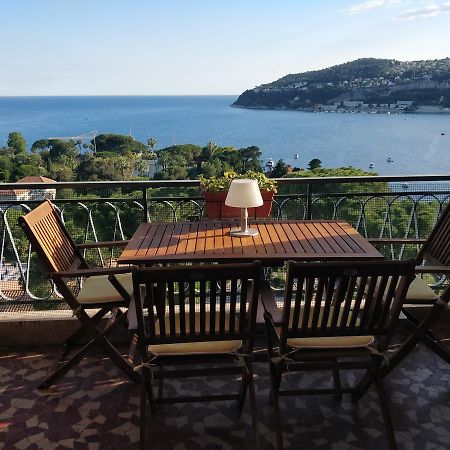Vintage Flat Overlooking Villefranche Bay Apartment Bagian luar foto