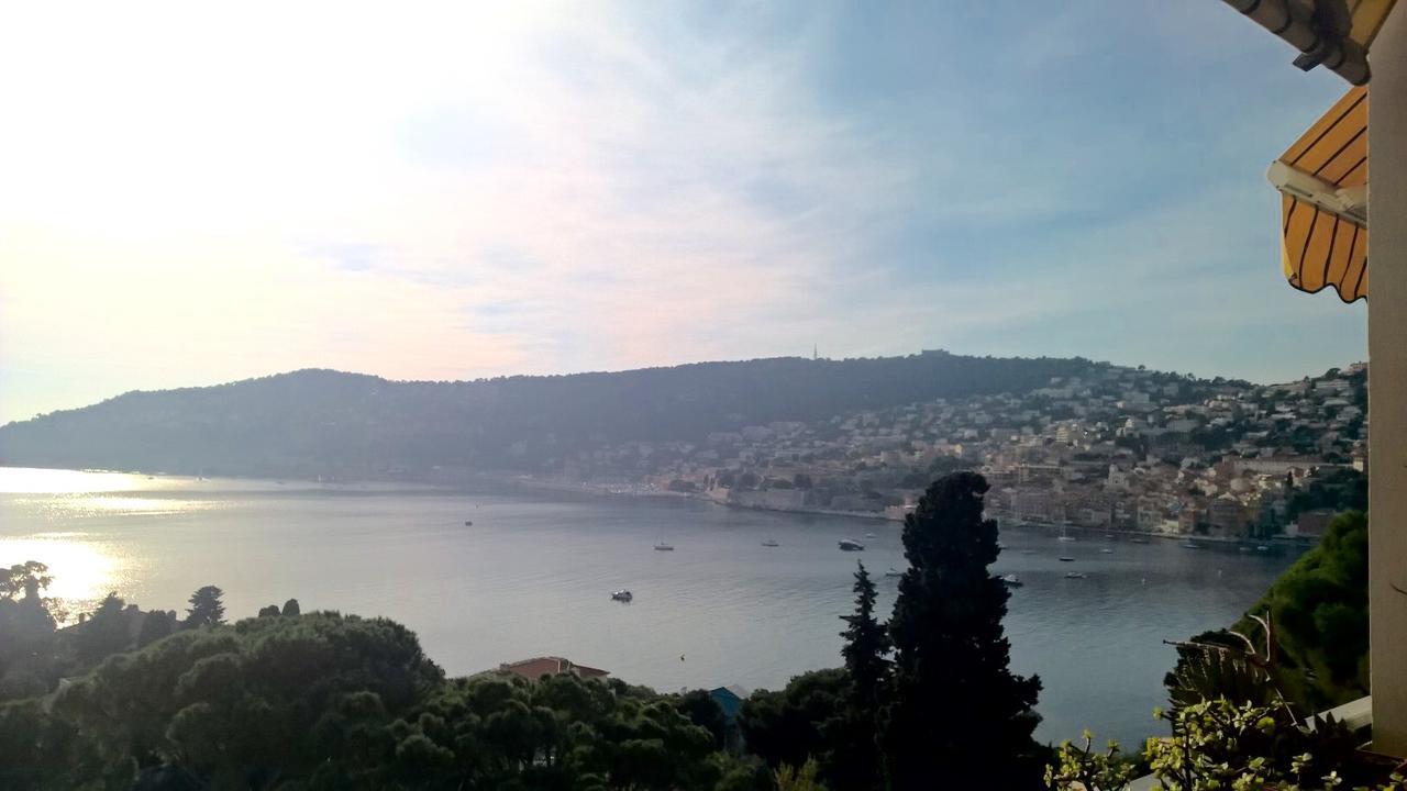 Vintage Flat Overlooking Villefranche Bay Apartment Bagian luar foto