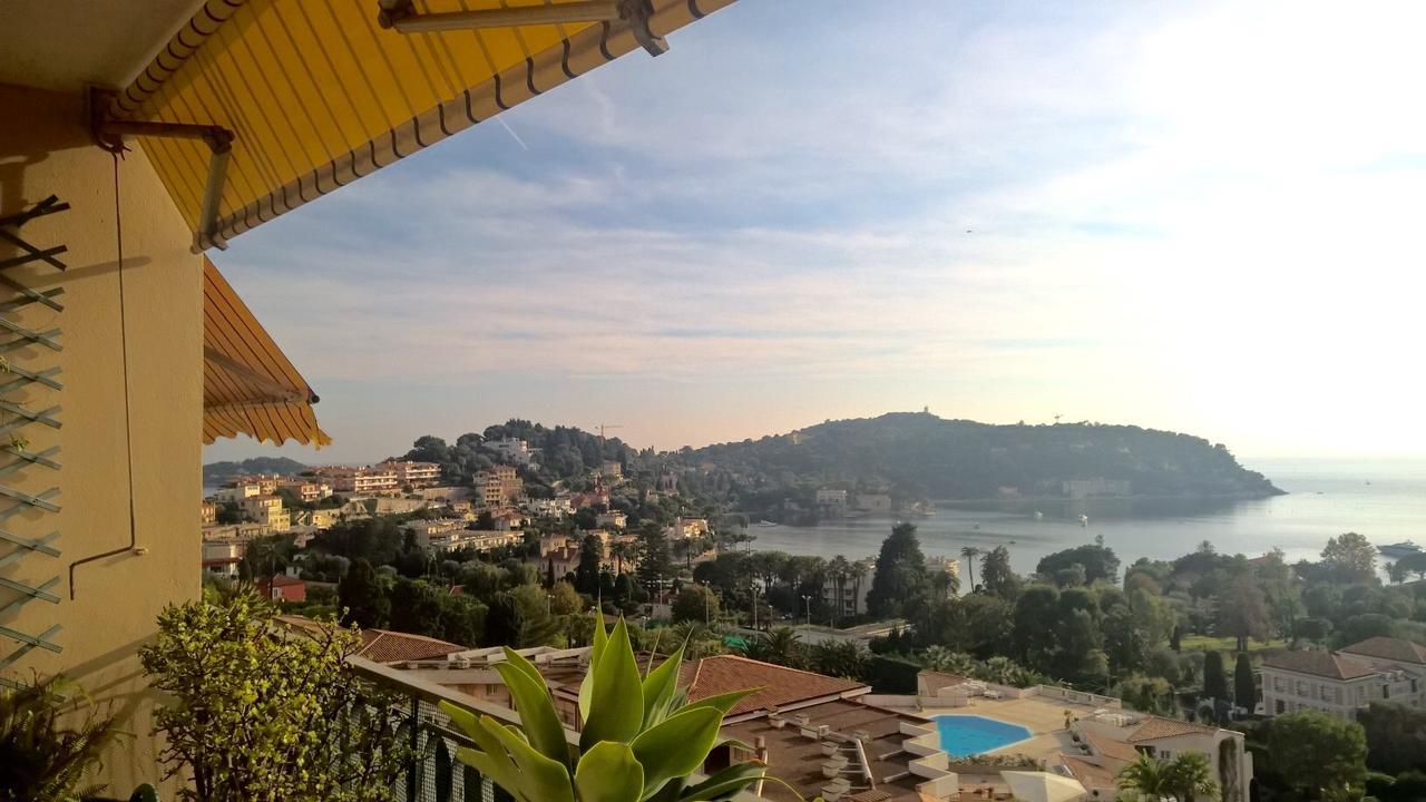 Vintage Flat Overlooking Villefranche Bay Apartment Bagian luar foto