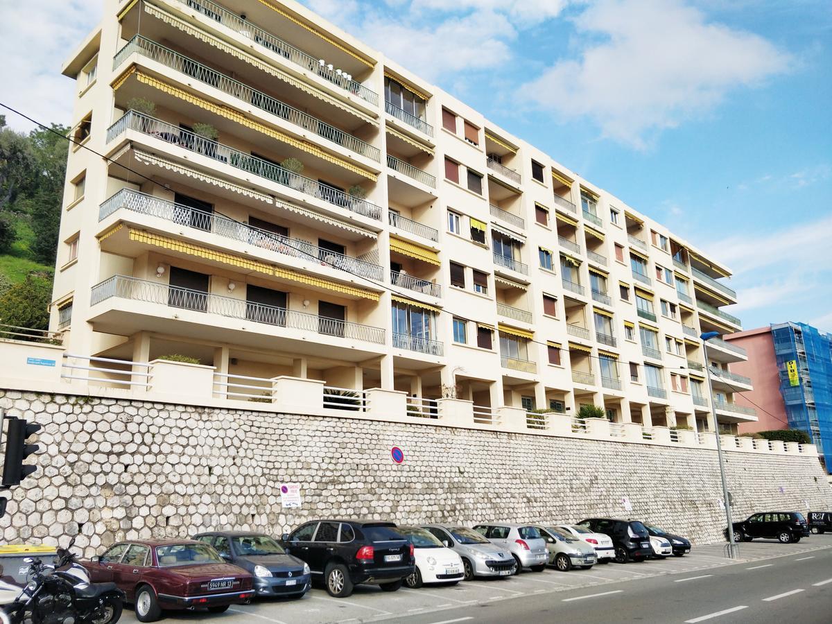 Vintage Flat Overlooking Villefranche Bay Apartment Bagian luar foto